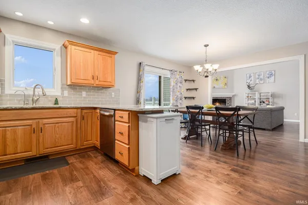 $389,900 | 2152 Heather Court, Warsaw, IN 46580