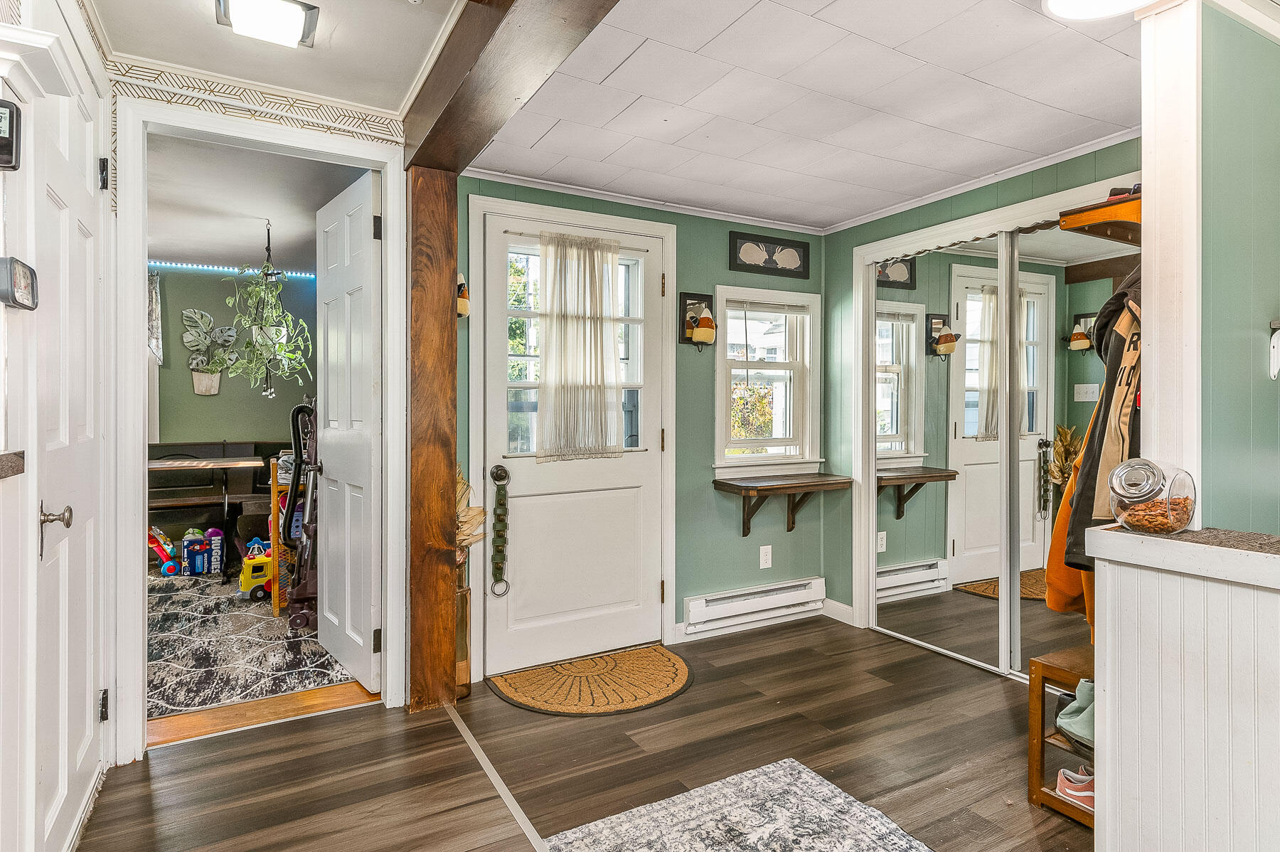 10 Mitchell Street Sanford, ME 04073 - Photo 15 of 29 Entry Way