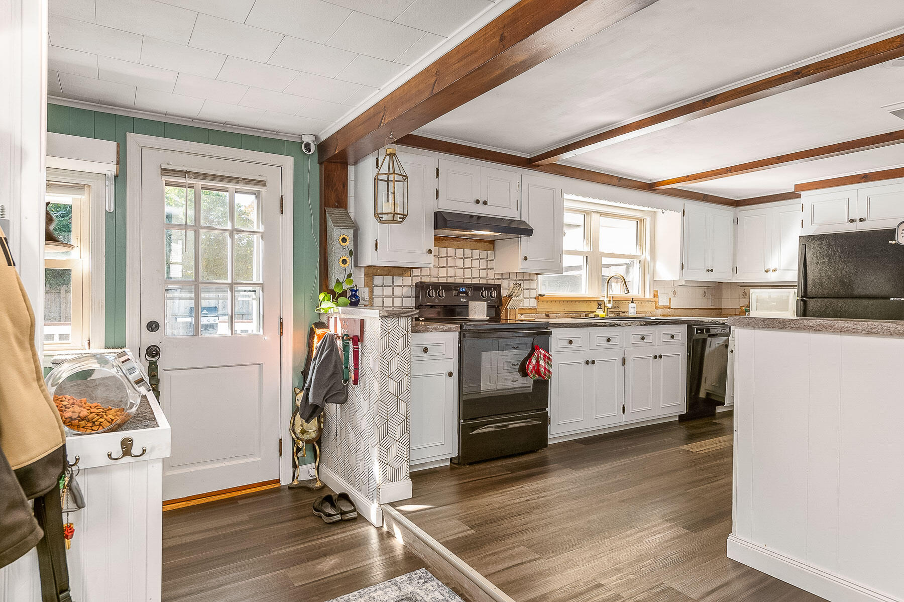 10 Mitchell Street Sanford, ME 04073 - Photo 8 of 29 Entry Way & Kitchen