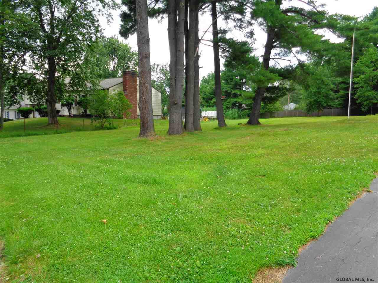 12 Lape Road Halfmoon, NY 12188 - Photo 5 of 26 Photo 5