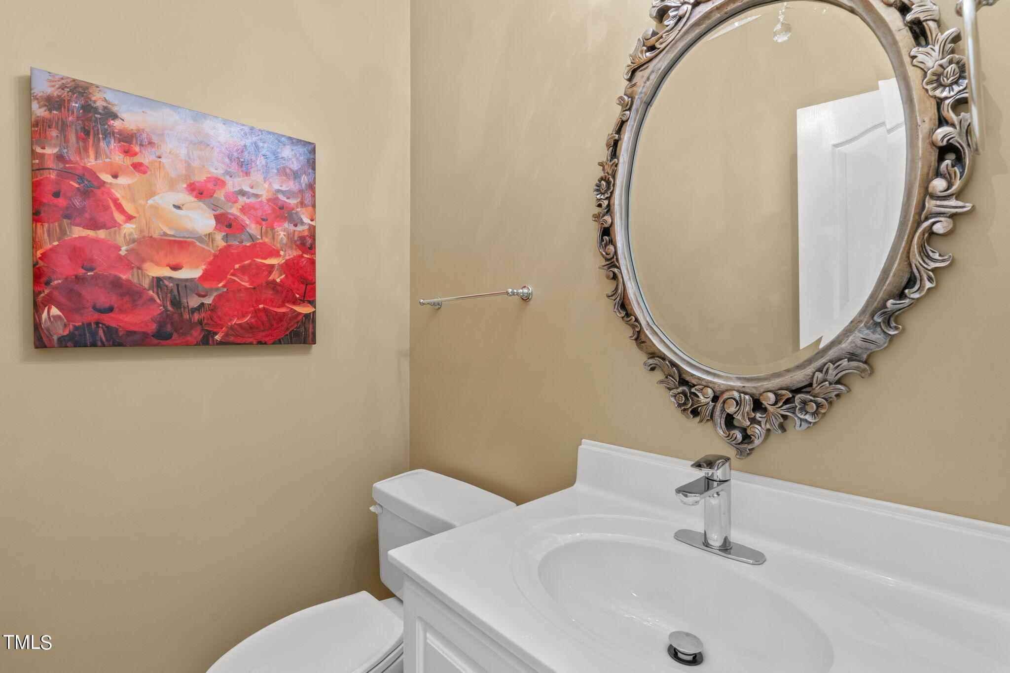 507 Heathridge Lane Cary, NC 27513 - Photo 20 of 42 Half Bathroom