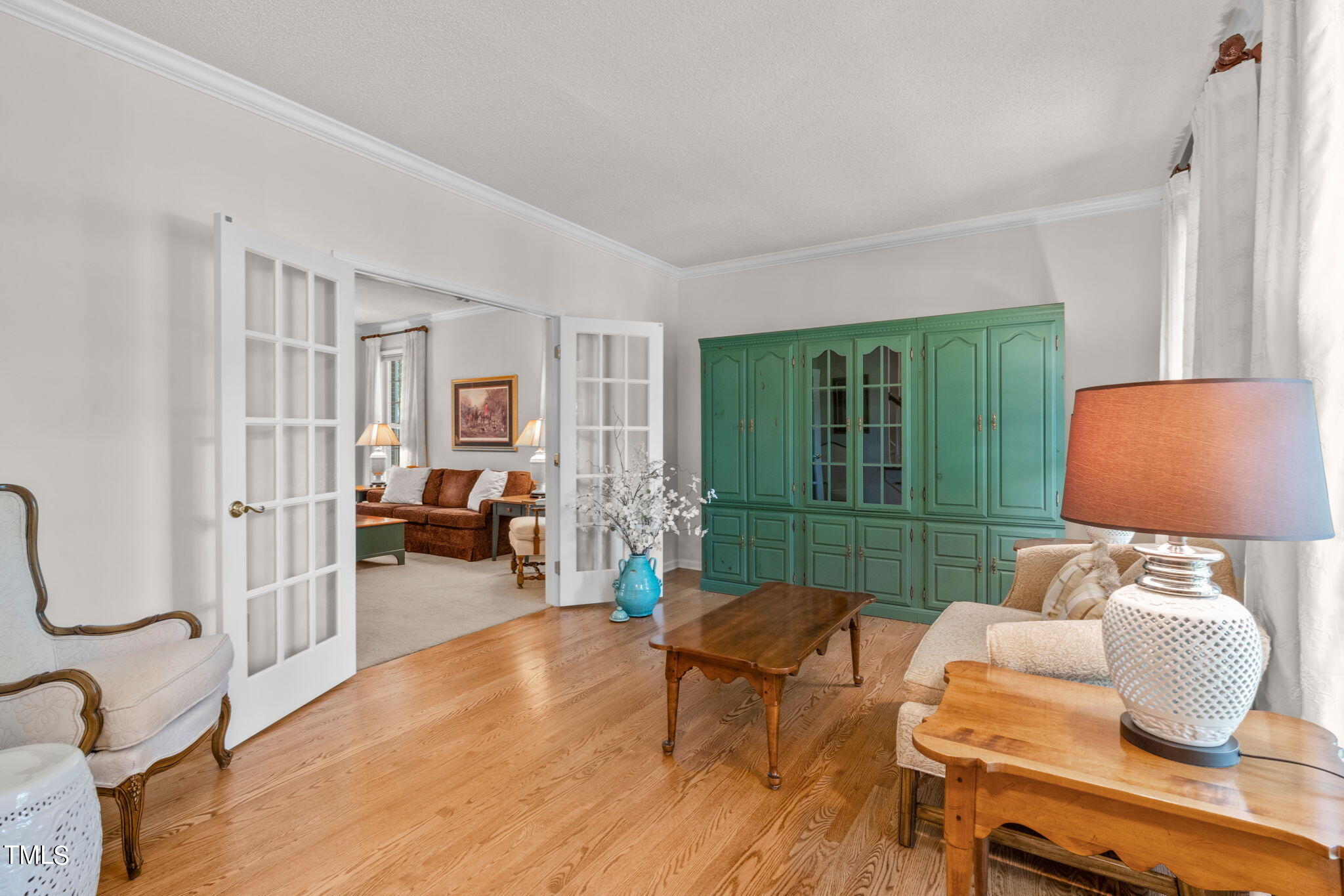 507 Heathridge Lane Cary, NC 27513 - Photo 8 of 42 Living Room