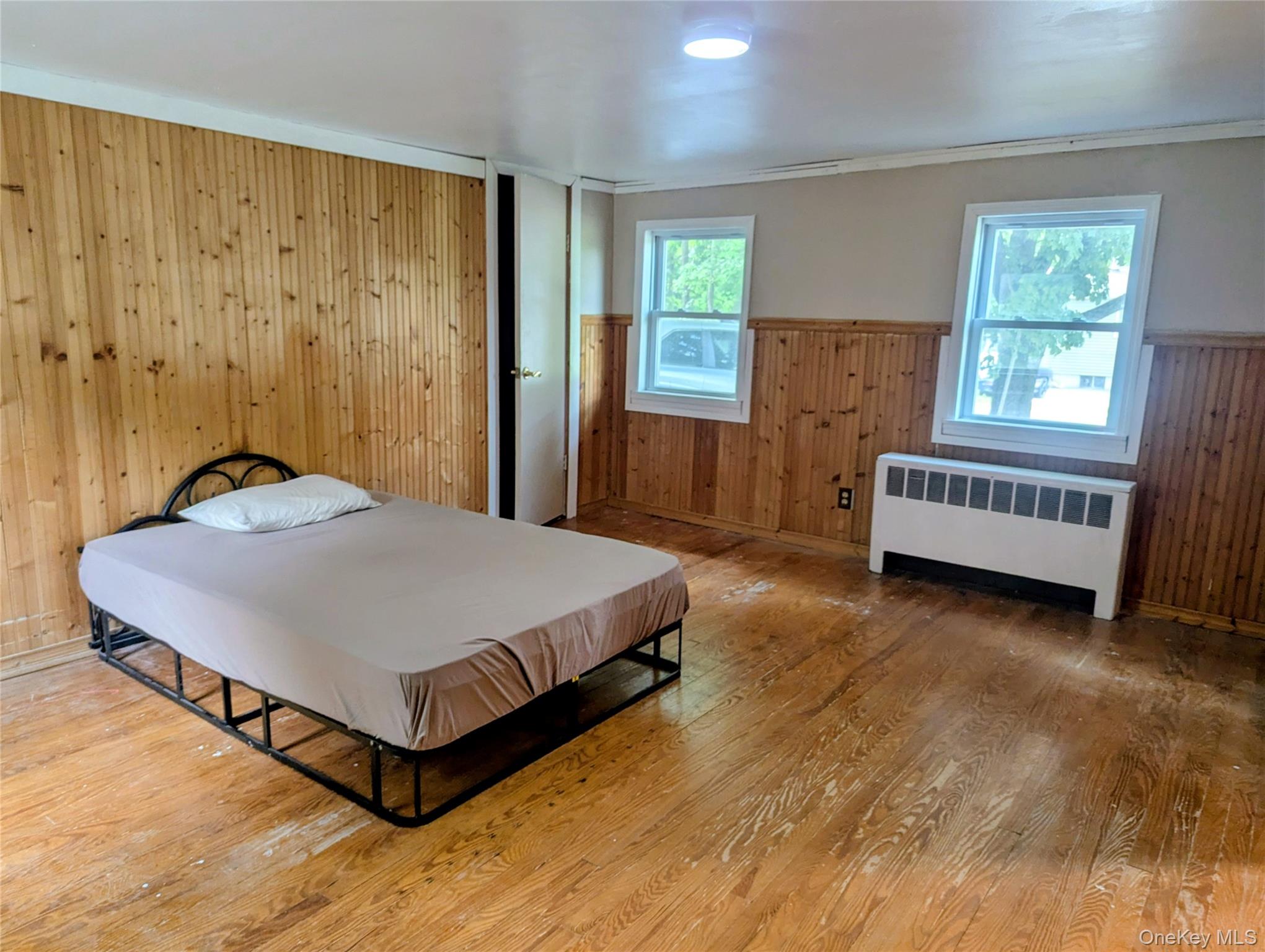 122 Castle High Road Middletown, NY 10940 - Photo 27 of 44 Primary bedroom with two closets
