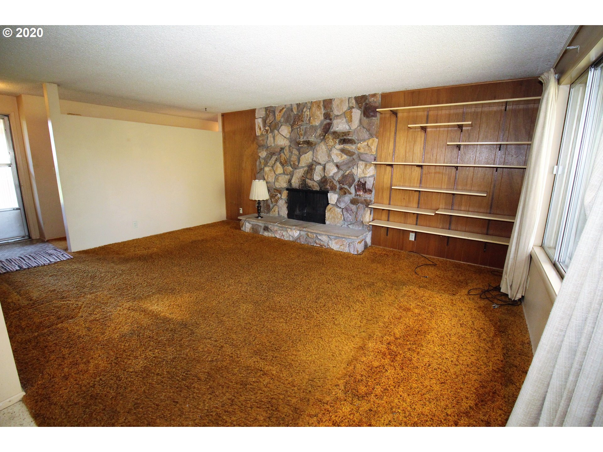 958 South 38th Street Springfield, OR 97478 - Photo 6 of 12