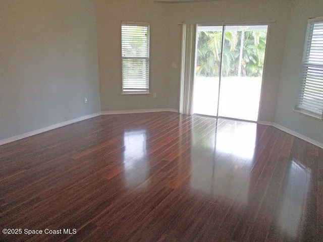 $3,300 | 935 Southlakes Way Southwest, Vero Beach, FL 32968