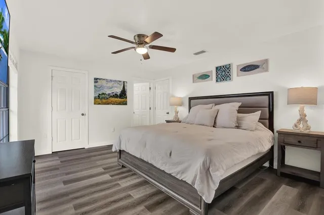 $455,000 | 1002 Oakridge Manor Drive, Brandon, FL 33511