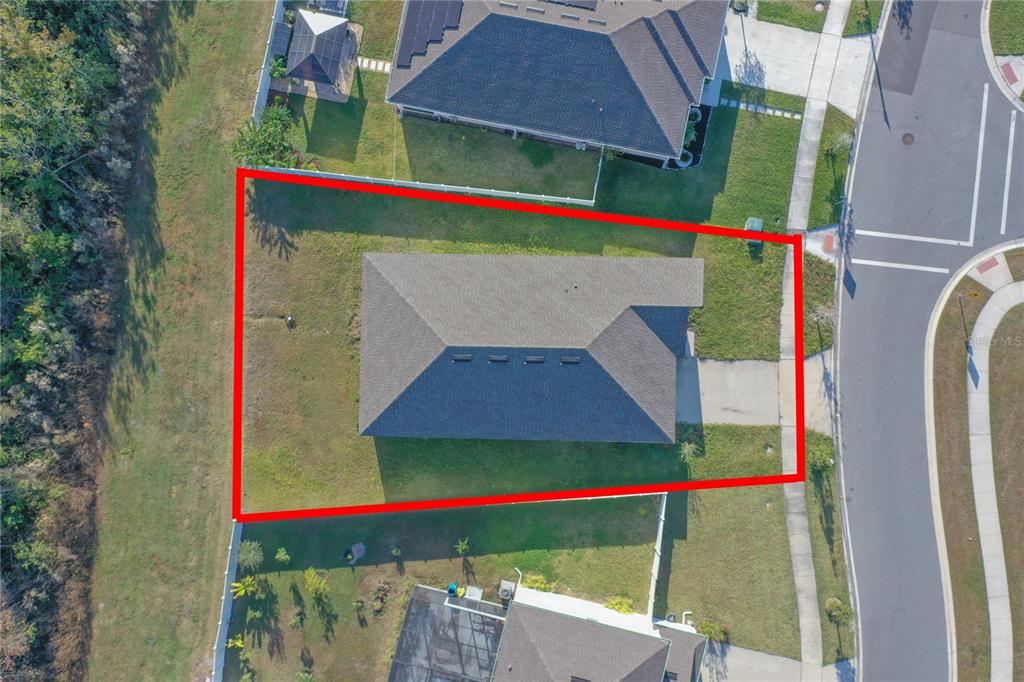 280 Citrine Loop Kissimmee, FL 34758 - Photo 18 of 25 a view of small yard