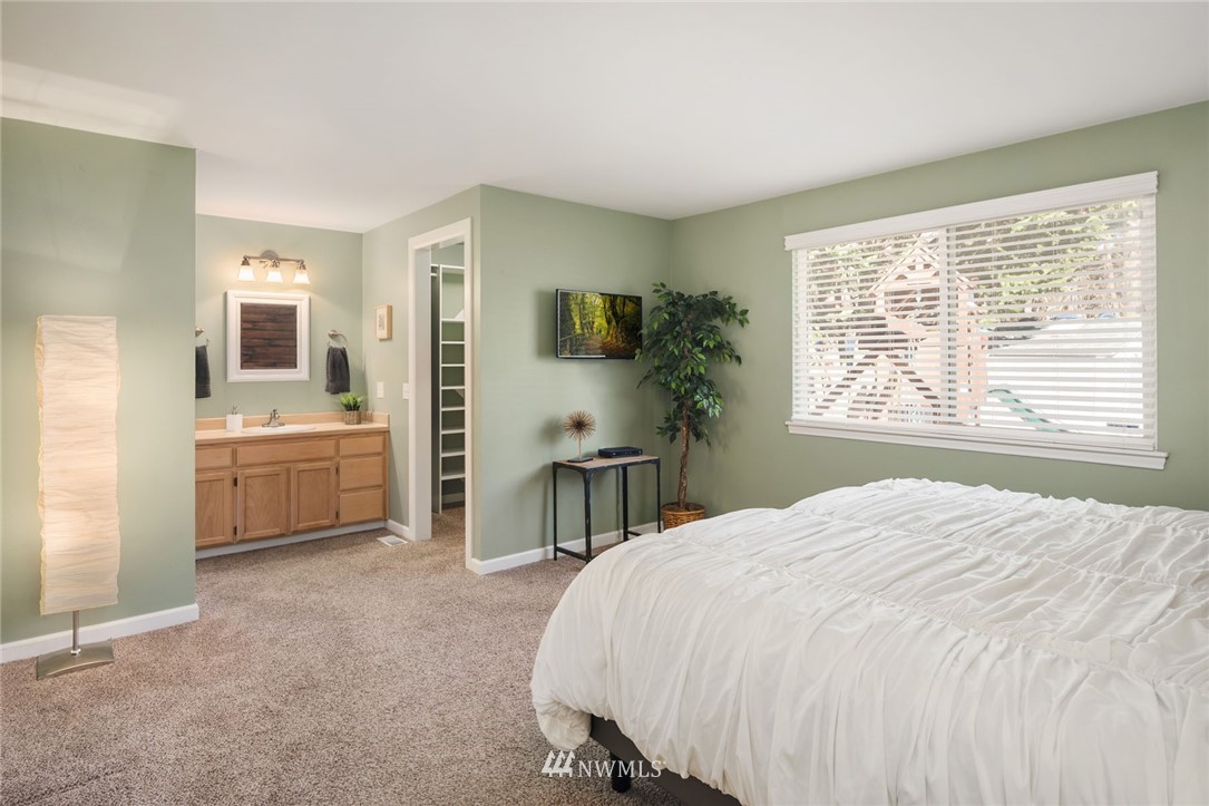 22421 15th Place West Bothell, WA 98021 - Photo 14 of 25