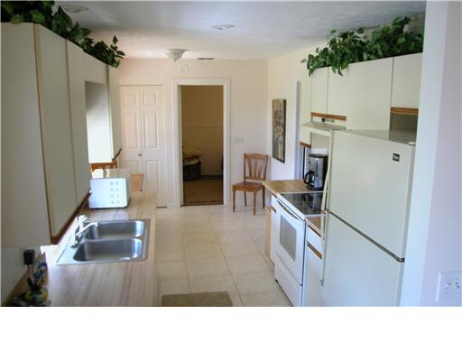 938 Southwest Bay State Road Port St. Lucie, FL 34953 - Photo 5 of 16 Gallery Image 5