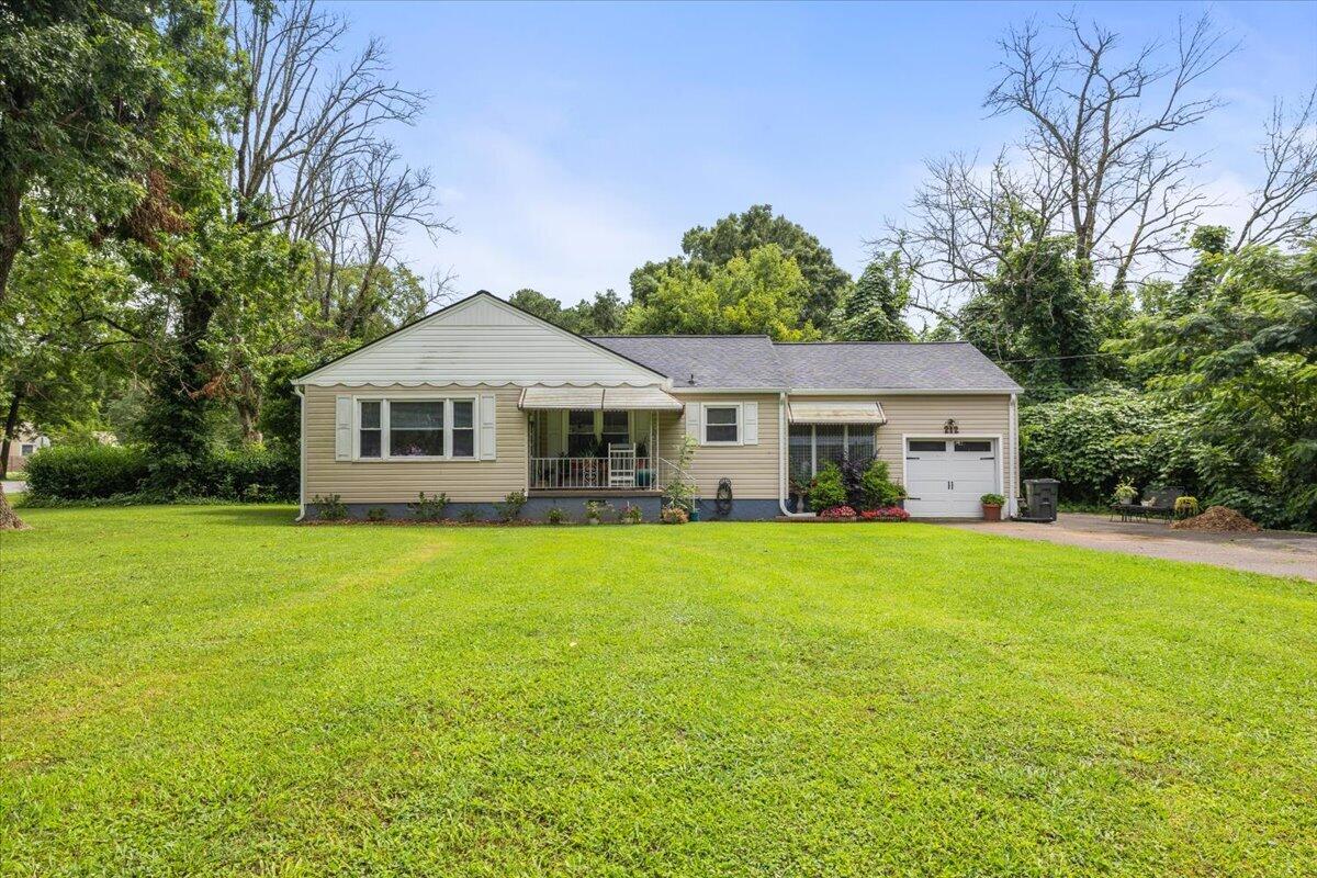 212 Harker Road Fort Oglethorpe, GA 30742 - Photo 1 of 25 Front of Home