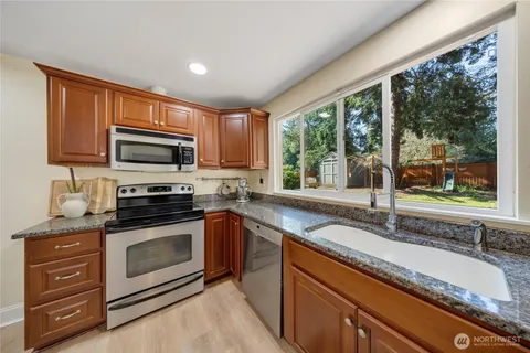 $599,950 | 31911 42nd Avenue Southwest, Federal Way, WA 98023