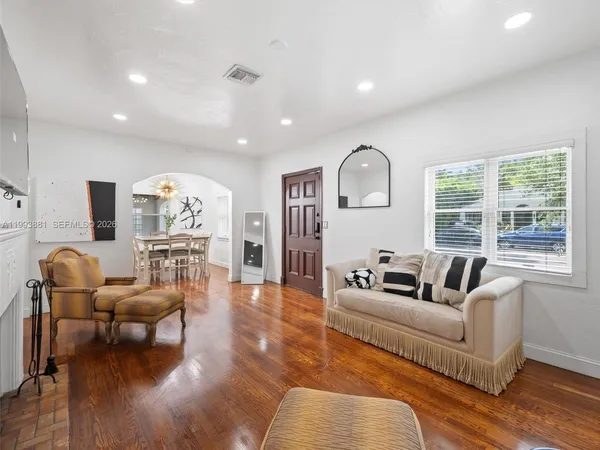 $6,750 | 314 Romano Avenue, Coral Gables, FL 33134