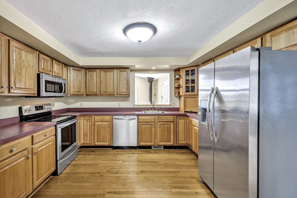 331 Braley Hill Road Rochester, MA 02770 - Photo 21 of 42