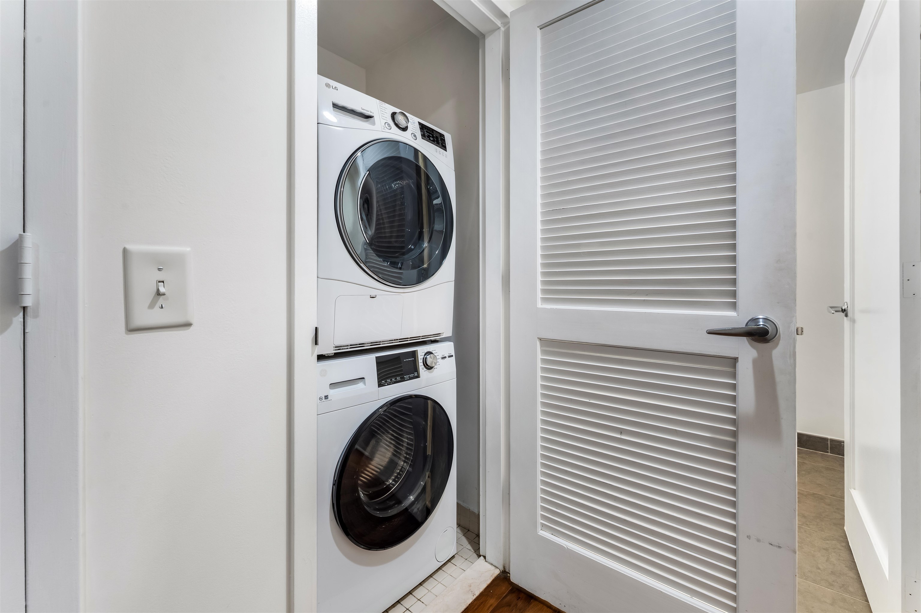 800 Jackson Street, Unit PH12 Hoboken, NJ 07030 - Photo 16 of 33