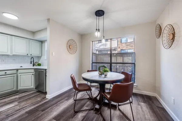 $179,900 | 2100 Rainbow Drive, Unit 4111, Arlington, TX 76011
