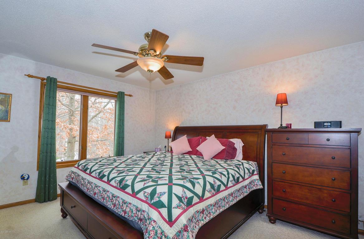 1231 Baird Lane Northeast Rochester, MN 55906 - Photo 12 of 35