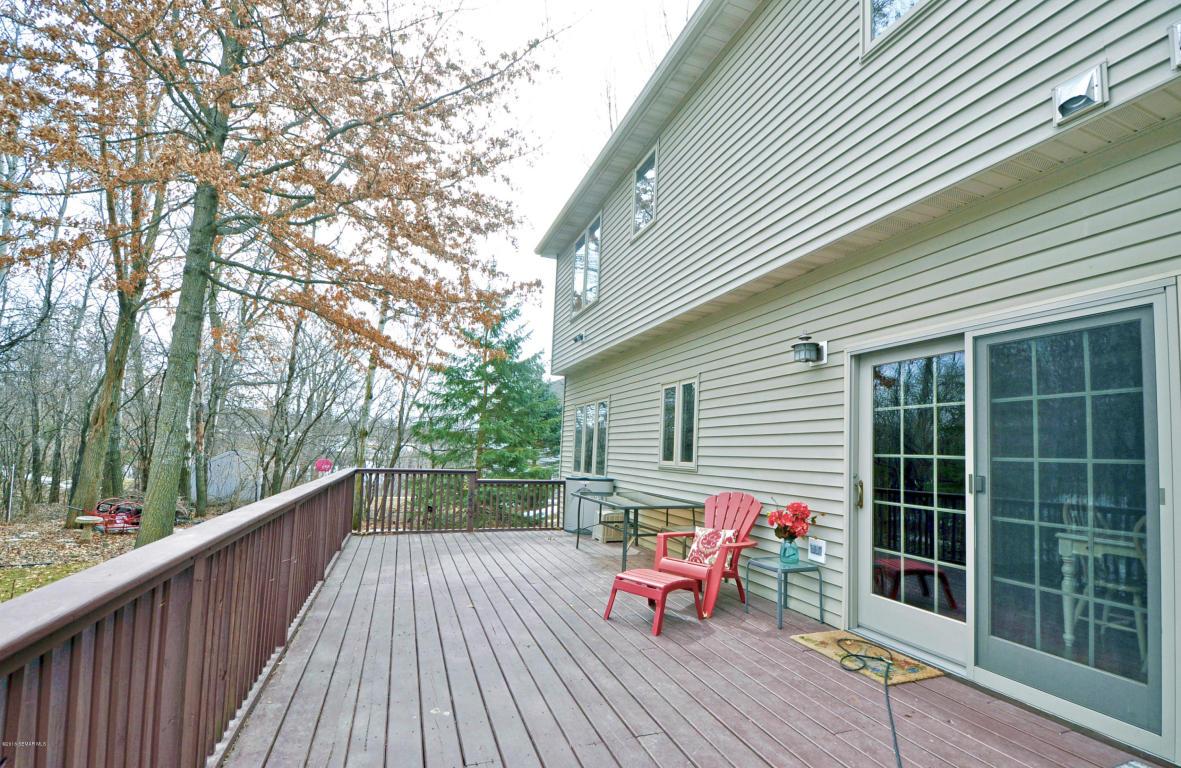 1231 Baird Lane Northeast Rochester, MN 55906 - Photo 25 of 35