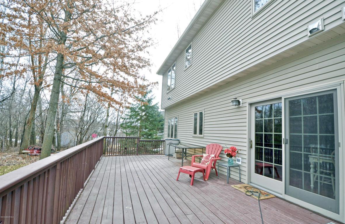 1231 Baird Lane Northeast Rochester, MN 55906 - Photo 29 of 35