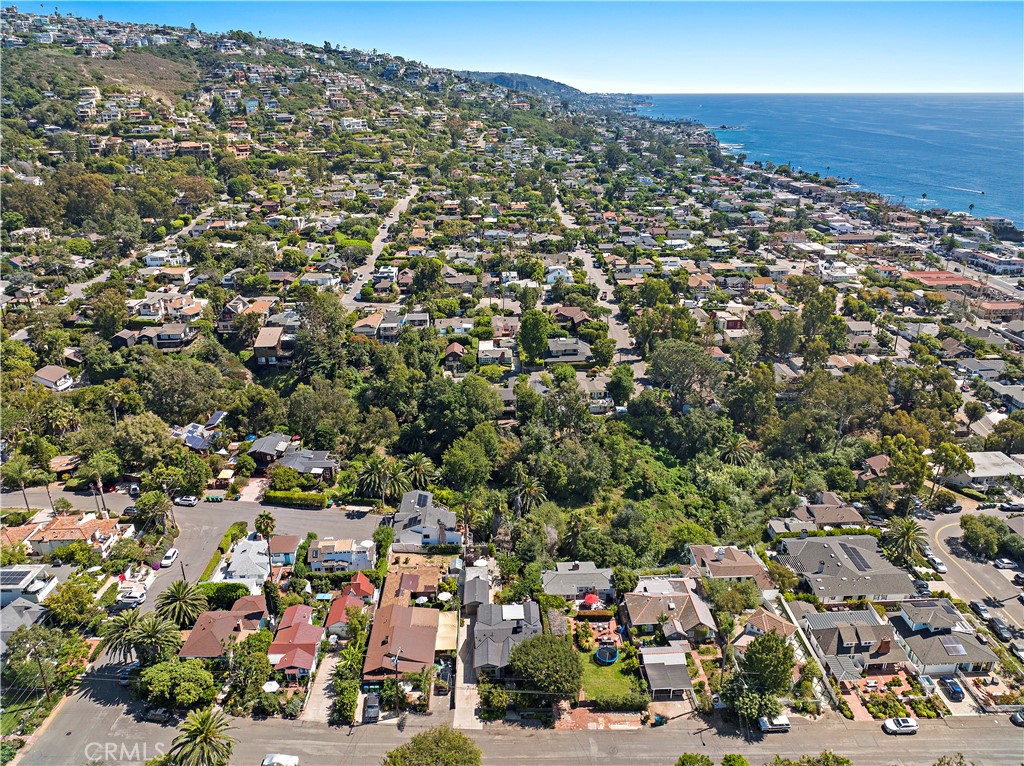 461 Shadow Lane Laguna Beach, CA 92651 - Photo 49 of 54 an aerial view of multiple house
