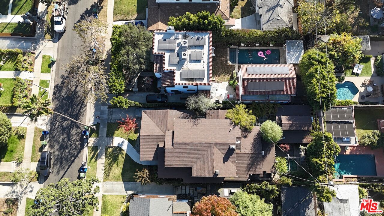 375 North Ridgewood Place Los Angeles, CA 90004 - Photo 55 of 56 a aerial view of a house with a yard and garden