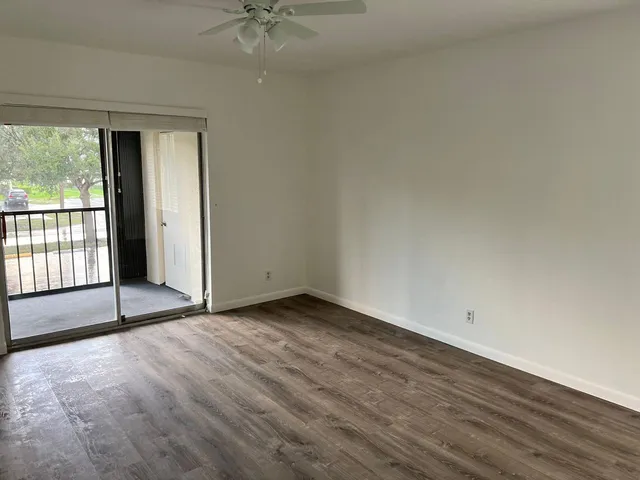 $2,400 | 6342 Chasewood Drive, Unit E, Jupiter, FL 33458