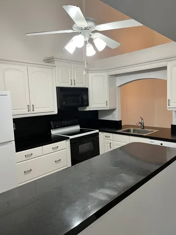 $2,400 | 6342 Chasewood Drive, Unit E, Jupiter, FL 33458