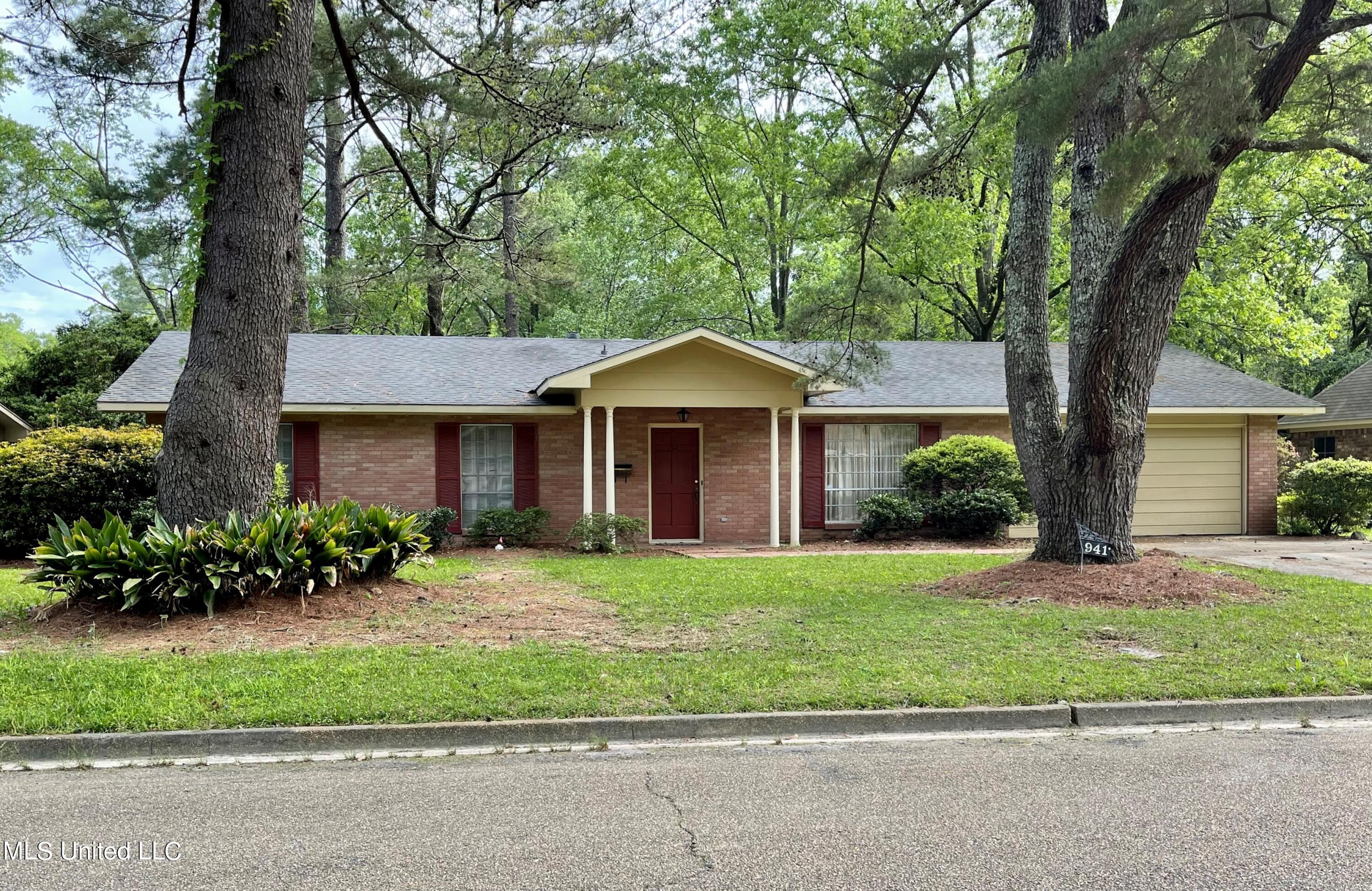 941 Briarfield Rd