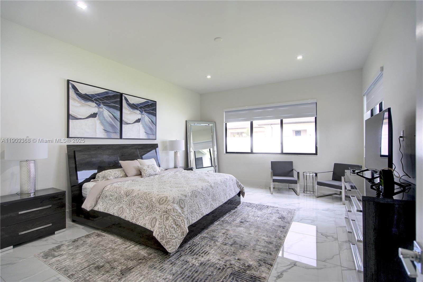 4239 Southwest 176th Avenue, Unit 4239 Miramar, FL 33029 - Photo 10 of 23 Master bed on first floor