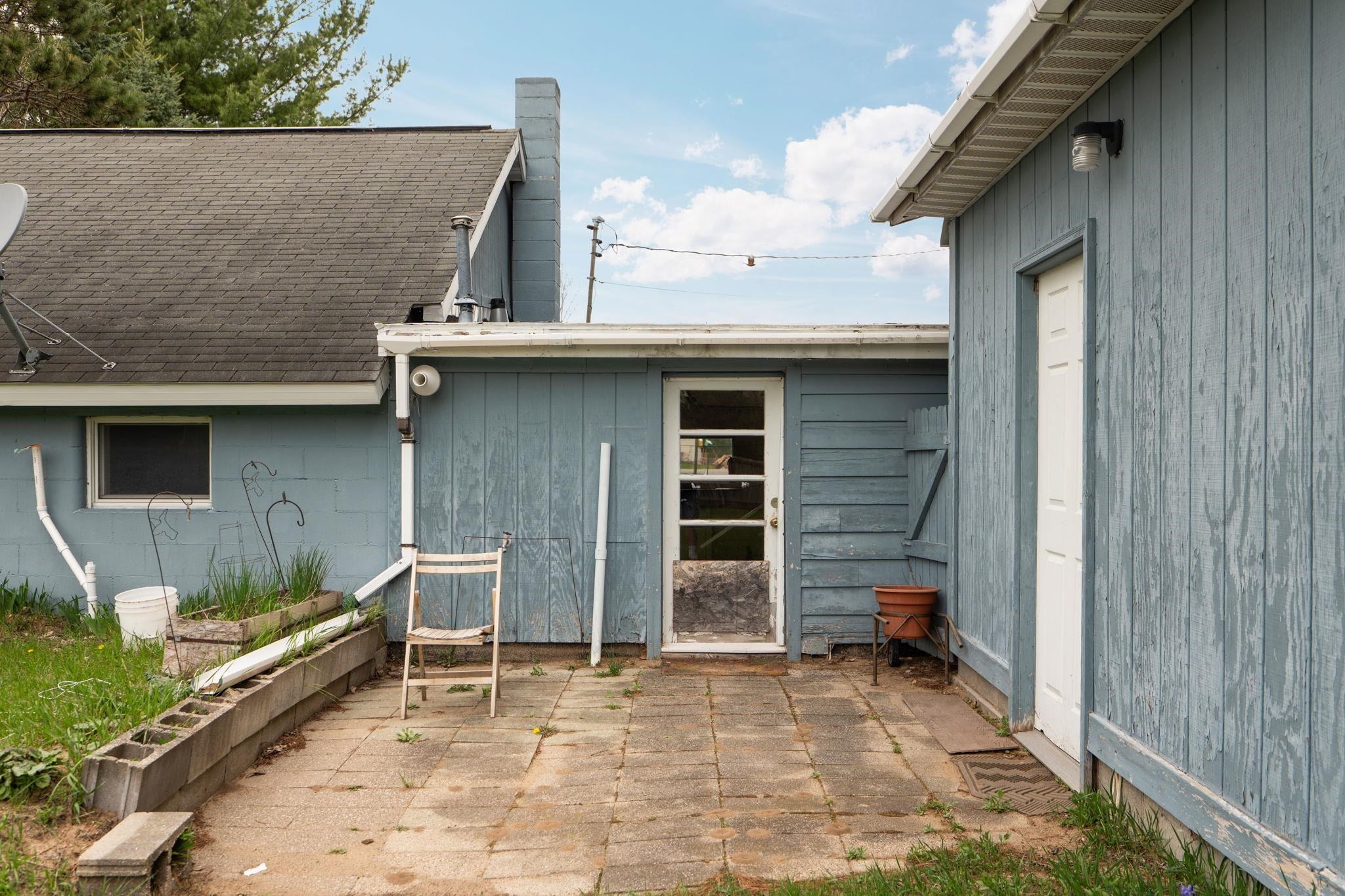 5257 Vance Road Grawn, MI 49637 - Photo 10 of 38 Gallery Image 10