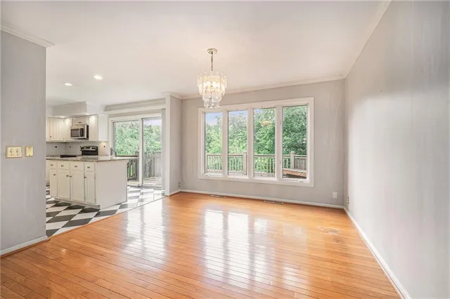 $499,000 | 9815 Overbrook Court, Leawood, KS 66206