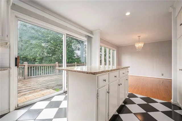 $499,000 | 9815 Overbrook Court, Leawood, KS 66206