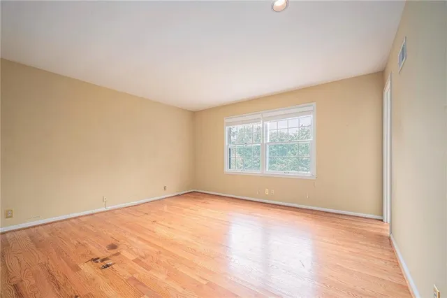 $499,000 | 9815 Overbrook Court, Leawood, KS 66206