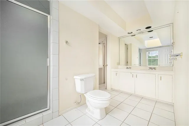 $499,000 | 9815 Overbrook Court, Leawood, KS 66206