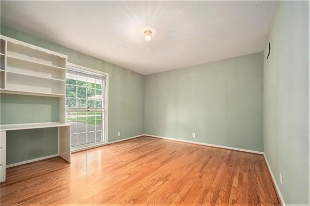 $499,000 | 9815 Overbrook Court, Leawood, KS 66206