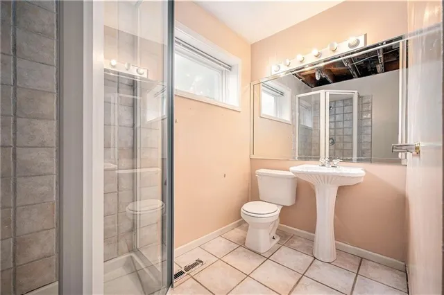 $499,000 | 9815 Overbrook Court, Leawood, KS 66206