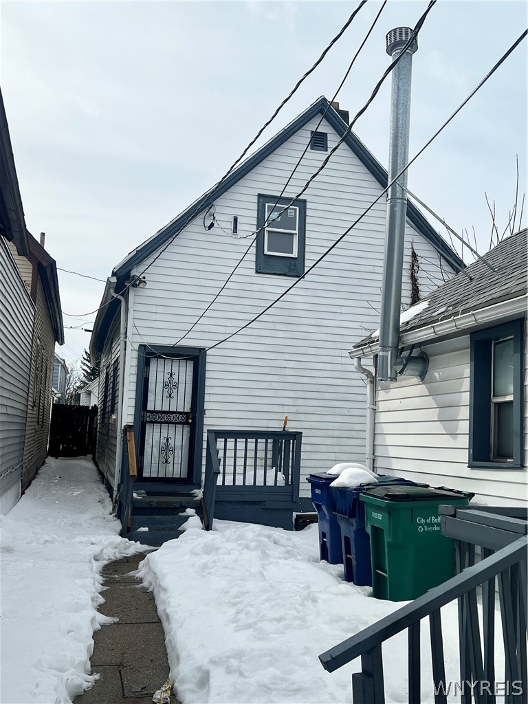 207 Oneida Street Buffalo, NY 14206 - Photo 3 of 3