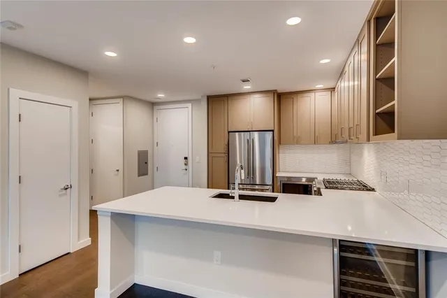 $2,675 | 900 South 1st Street, Unit 310, Austin, TX 78704