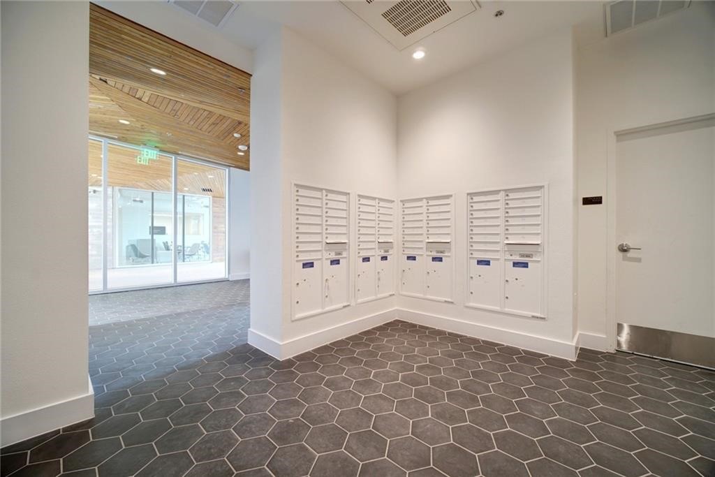 900 South 1st Street, Unit 310 Austin, TX 78704 - Photo 15 of 22