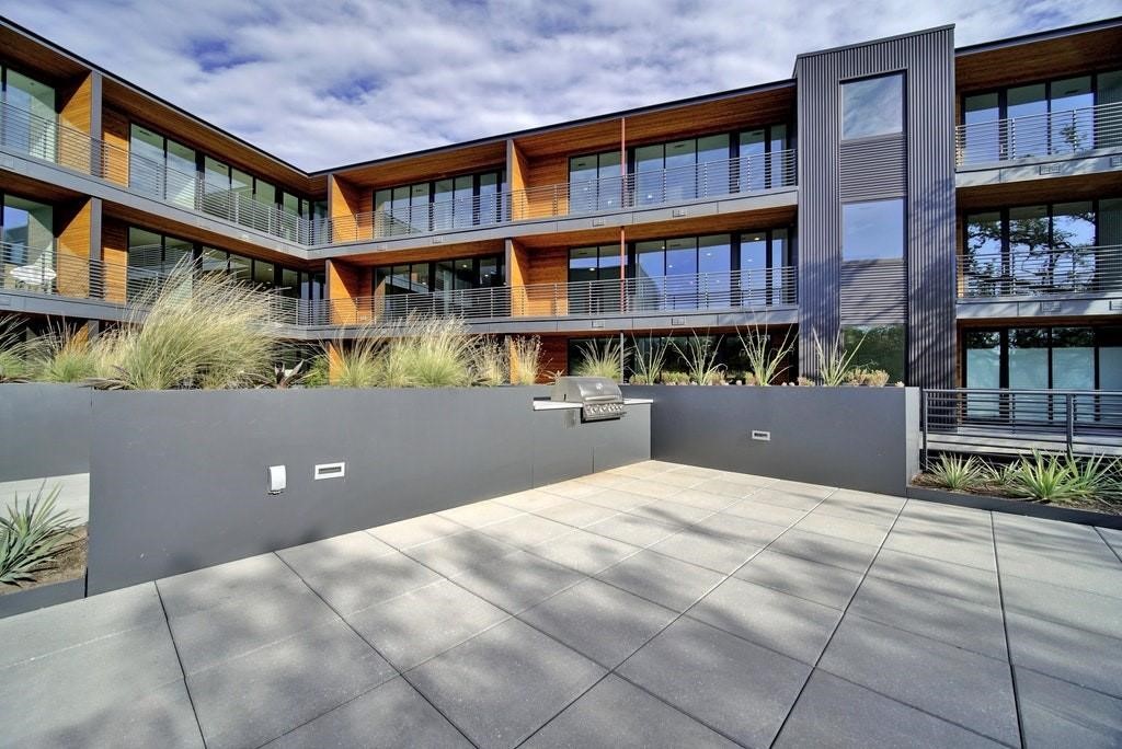 900 South 1st Street, Unit 310 Austin, TX 78704 - Photo 18 of 22