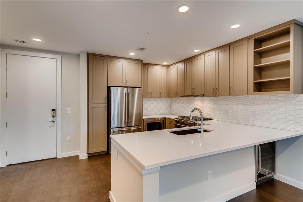 900 South 1st Street, Unit 310 Austin, TX 78704 - Photo 2 of 22