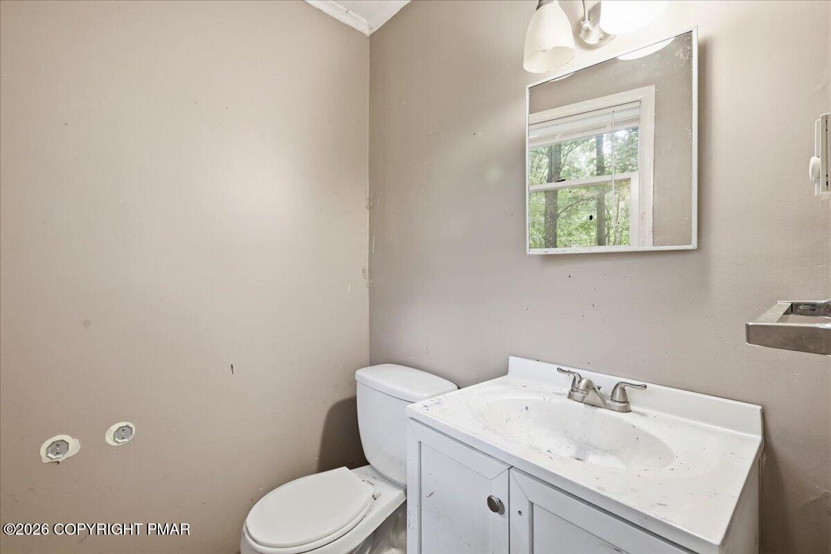 337 Oak Hill Road Hawley, PA 18428 - Photo 15 of 25 Primary Bathroom