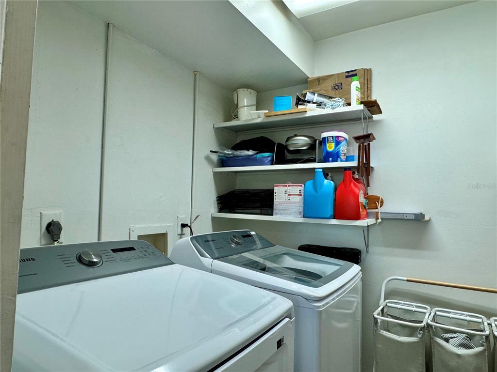 4001 South Beneva Road, Unit 417 Sarasota, FL 34233 - Photo 16 of 47