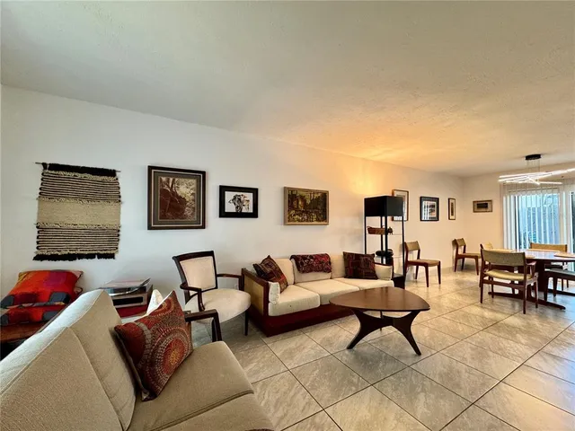 $295,000 | 4001 South Beneva Road, Unit 417, Sarasota, FL 34233