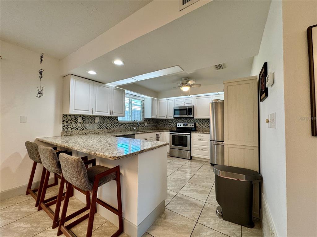 4001 South Beneva Road, Unit 417 Sarasota, FL 34233 - Photo 10 of 47