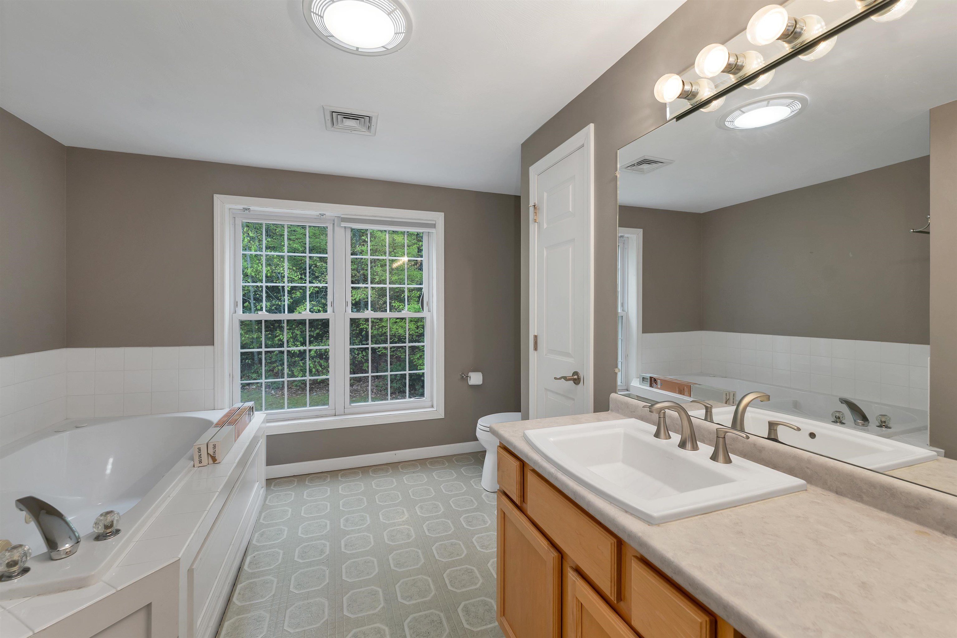 441 Ponemah Hill Road Milford, NH 03055 - Photo 17 of 46