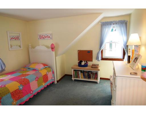 177 Emerson Street Springfield, MA 01118 - Photo 12 of 24 Gallery Image 12