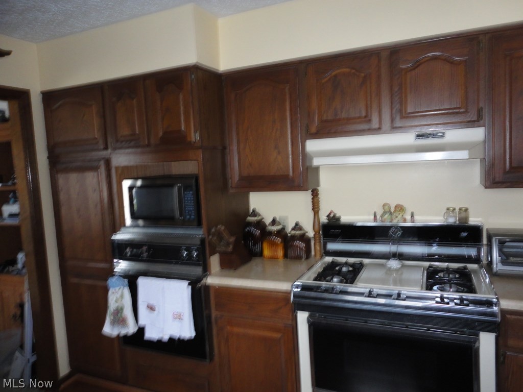 2628 Lyntz Road Warren, OH 44481 - Photo 9 of 17 Gallery Image 9
