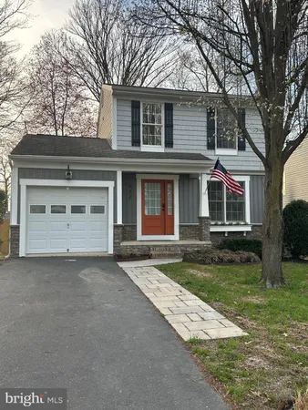 $2,750 | 932 12th Street, Pasadena, MD 21122