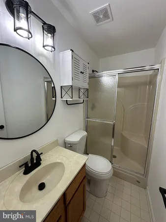 $2,750 | 932 12th Street, Pasadena, MD 21122