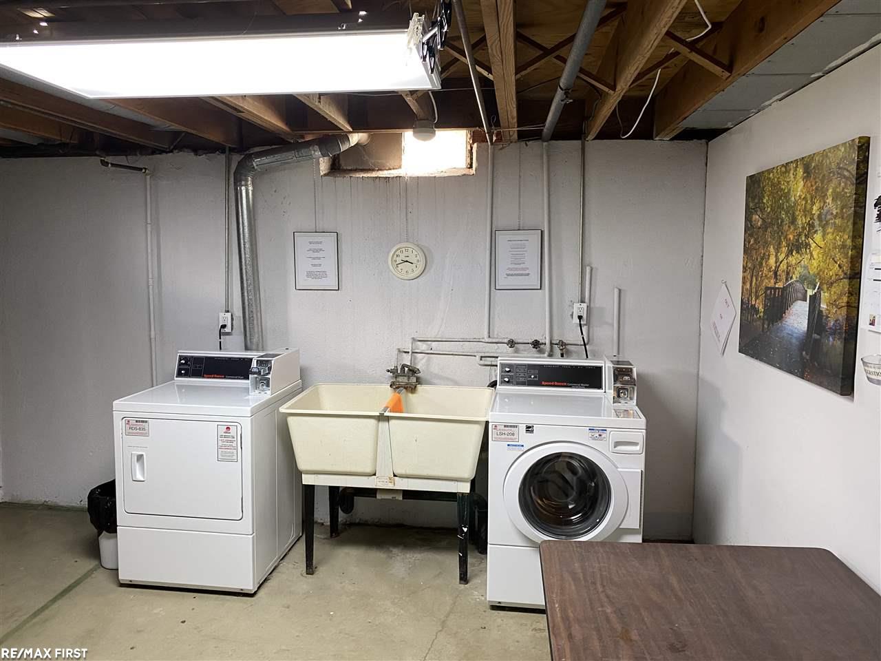 29117 Hayes Road Warren, MI 48088 - Photo 10 of 22